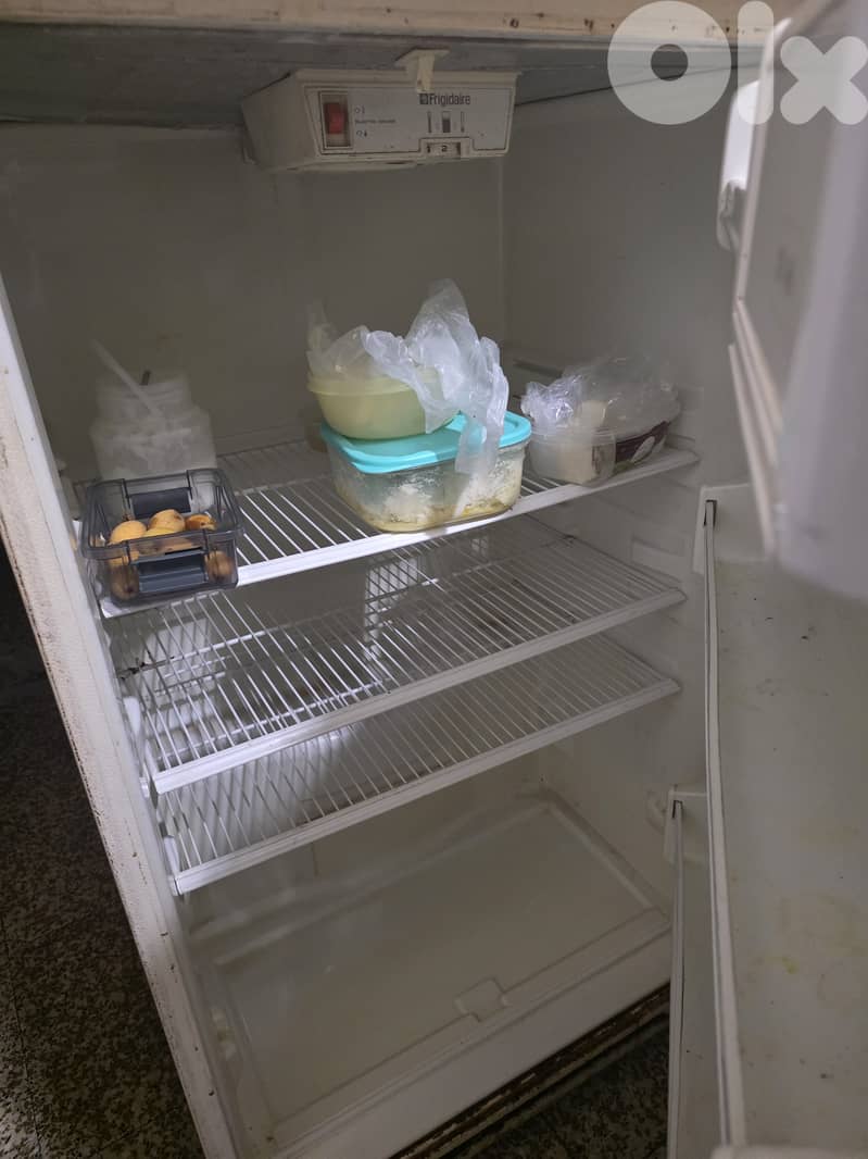 Frigidaire refrigerator 1