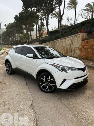 Toyota C-HR 2018 to2set mawjoud
