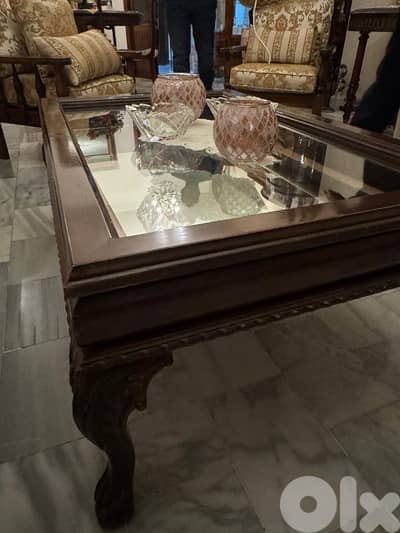 Table all size available