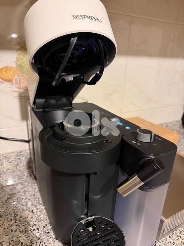 Coffee Machine Nespresso Lattissima Highest Quality 2