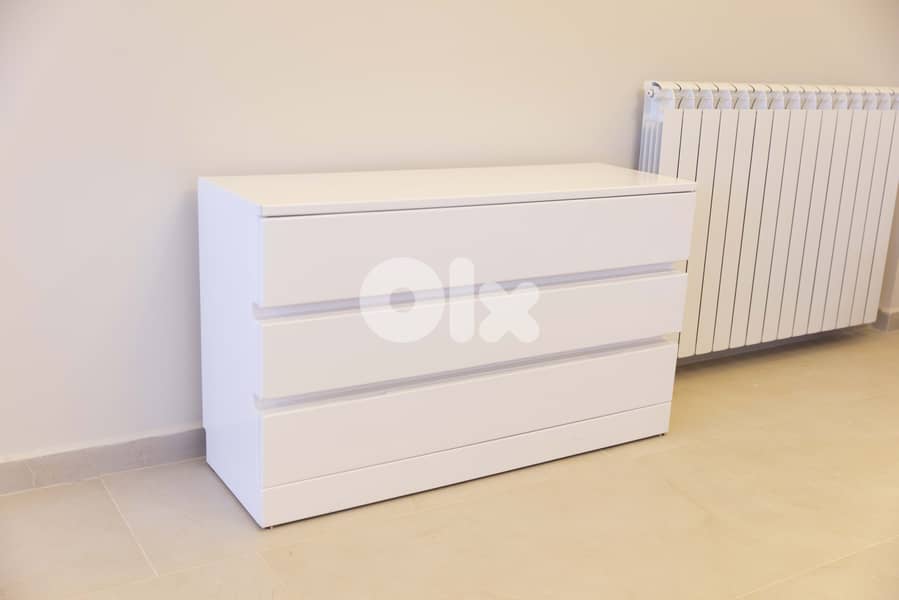 White TV Table with 3 Storage Drawers - Sleek Modern Design 2