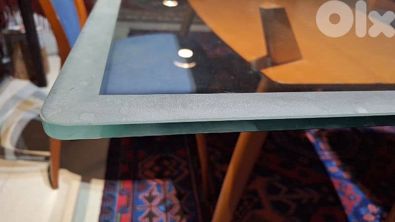 Dining table with free chairs 1