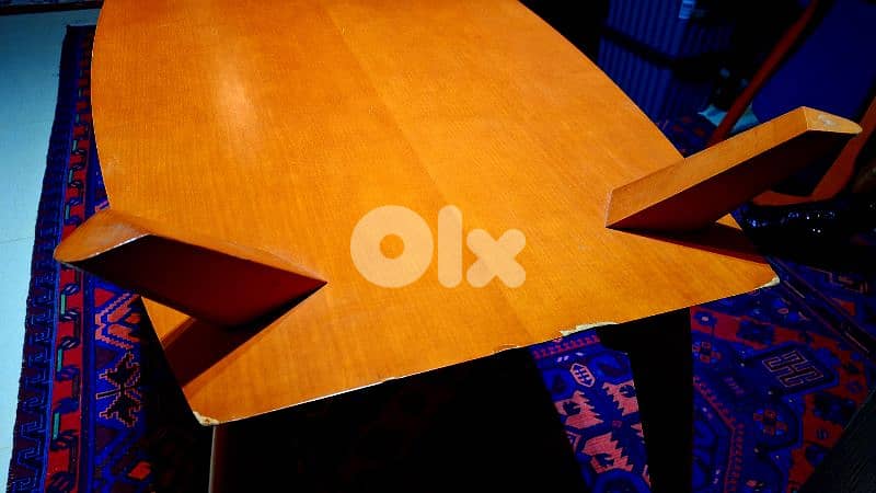 Dining table with free chairs 5