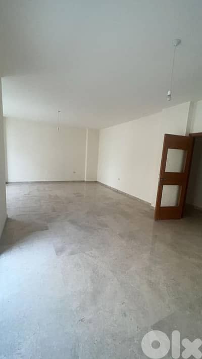 Apartment For Sale in Louaizeh