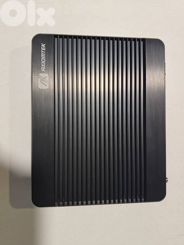 Axiomtek DSP501-i5-SIT mini pc 1