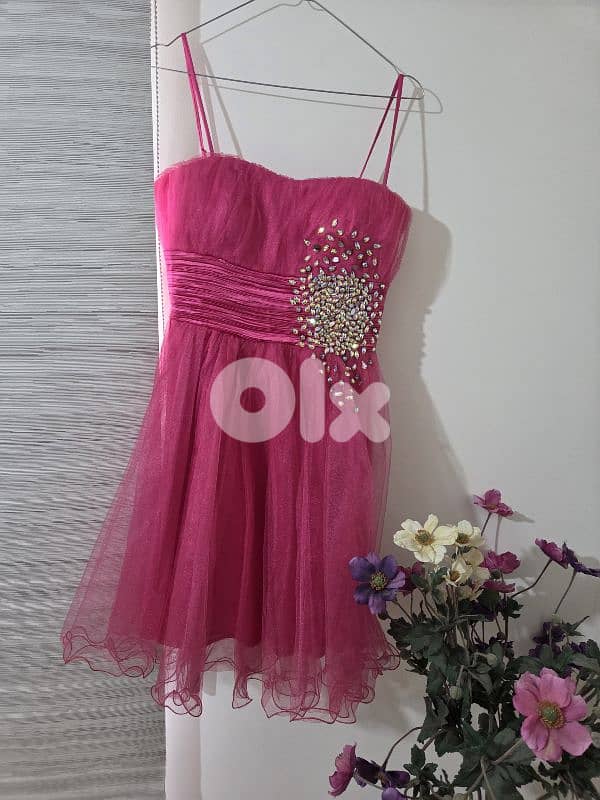 Clorhes dresses and corse 3