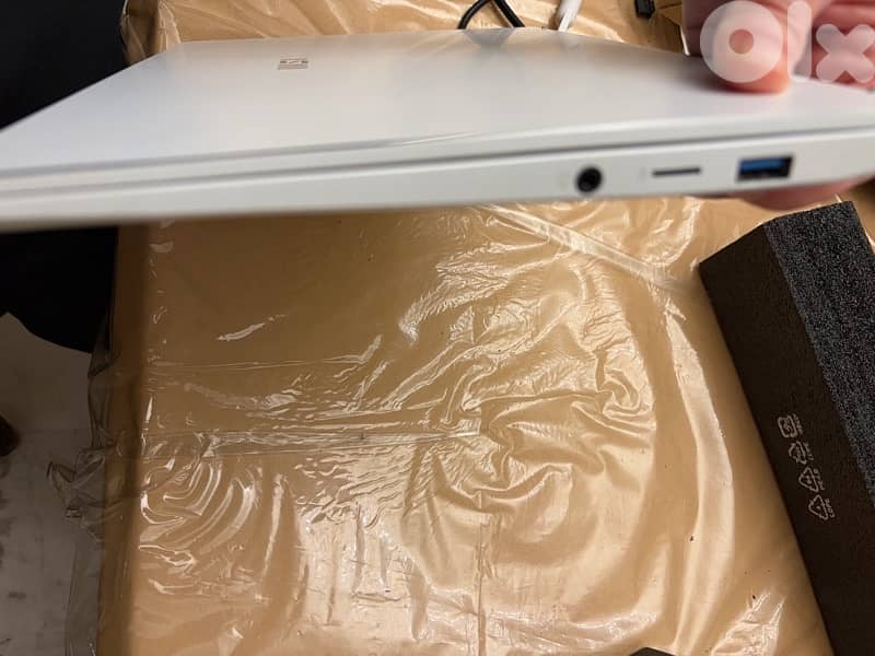 Msi prestige i7 11th gtx 1650 4gb max q same as new 4