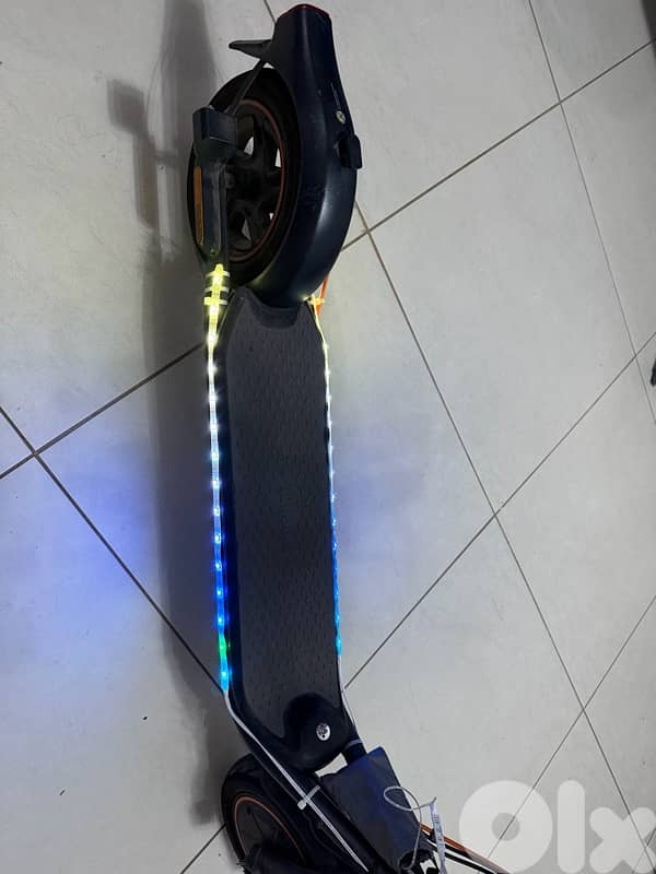 Ninebot Electric scooter Fi40 3