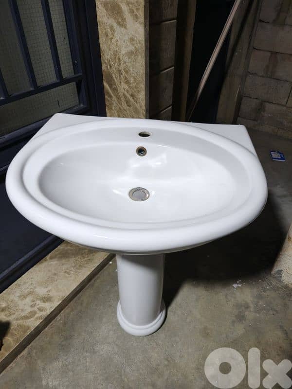 white toilet sink 2