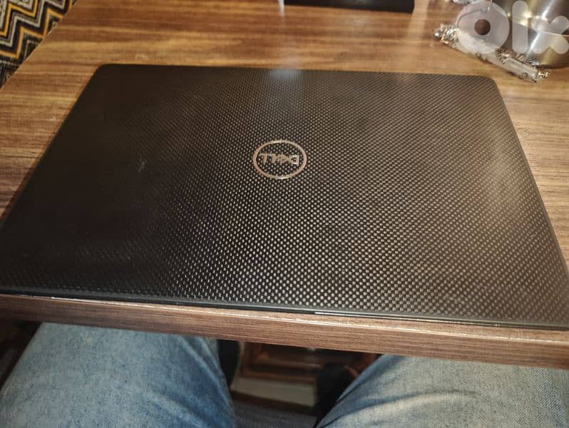 dell core i7-10610 16GB rams 2