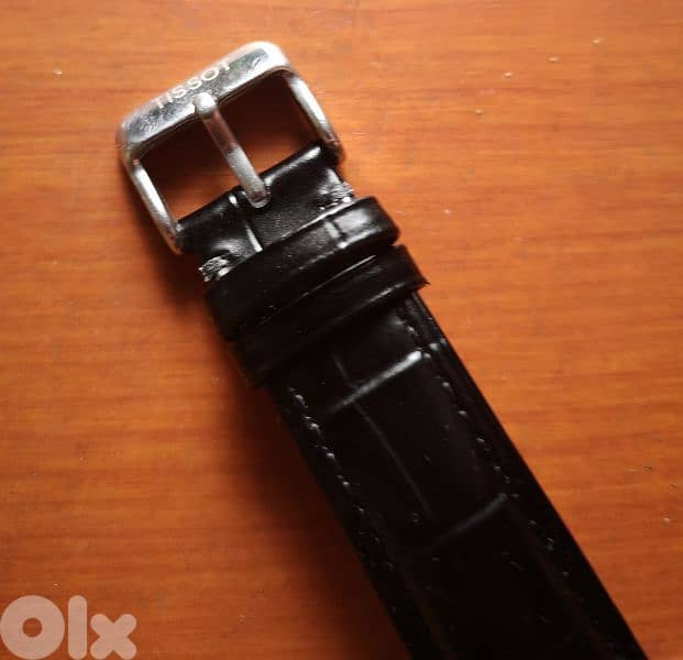 Tissot Chronograph V8 watch, super clean 4