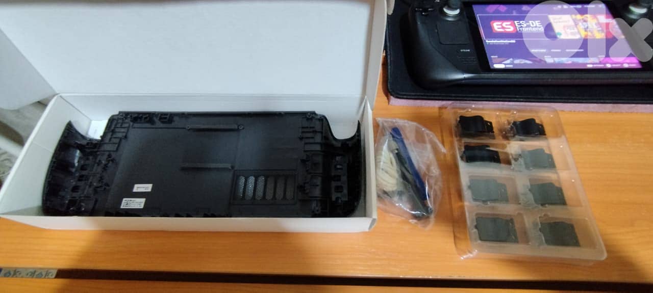 Steam Deck LCD 256GB + 512GB micro SD card + Accessories 3