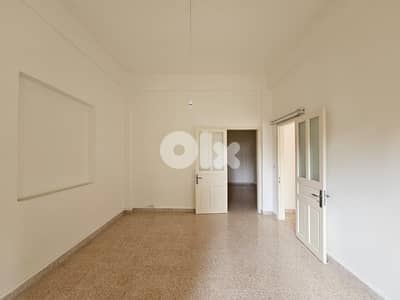 GMC177LG Apartment for sale in Mar Mikhael  - شقة للبيع في مار مخايل