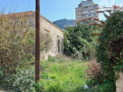 Old House for Sale in Haret Sakher – Prime Investment Opportunity