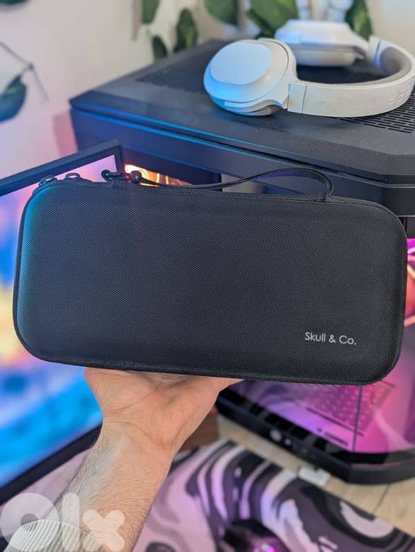 ROG ALLY Z1 WITH CASE 6