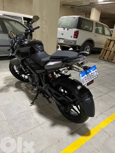 bajaj pulsar ns200