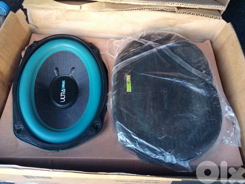 2 speakers 400w woofer 2