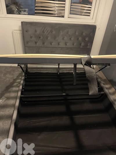 queen bed with storage box hydrolic system