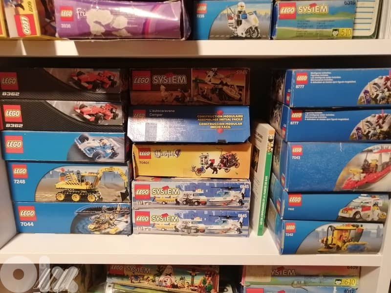 We sell Lego parts - sets - minifigures 2
