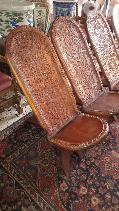 wooden chairs كراسي خشب