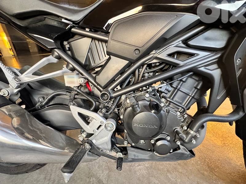 honda CB300R 3
