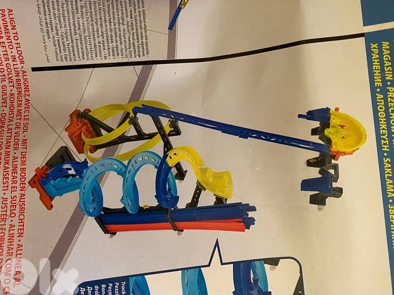 2 hotwheels tracks no missing pcs 3