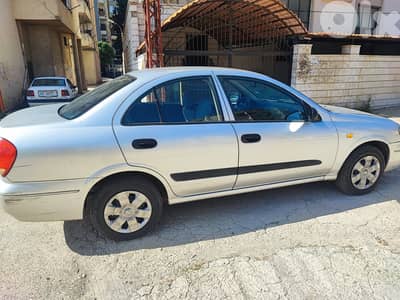 Nissan Sunny 2004