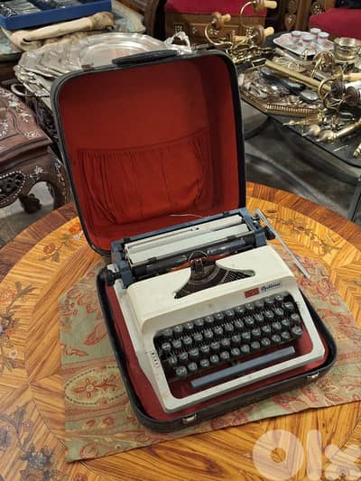 vintage arabic typewriter