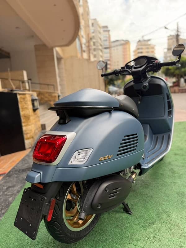 vespa GTV 300 Cc 10
