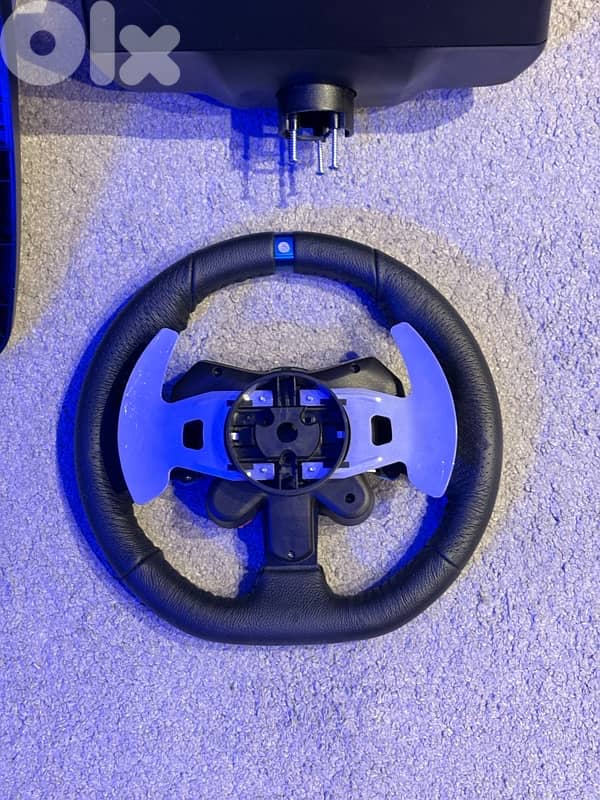 Logitech G29 Driving Force Racing Wheel –Excellent Condition + Pedals 5