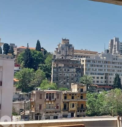 سكن شباب مشترك الاشرفية شارع مستشفى الروم