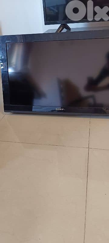 Sony TV LCD 7