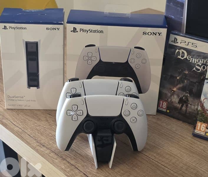 PS5 Disc Edition Bundle – Like New 2