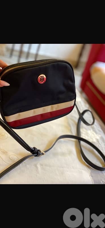 tommy hilfiger crossbag for sale
