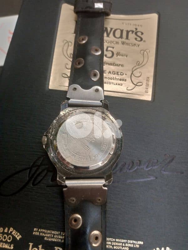extremely rare vintage street watch japanese movm in great condition 4