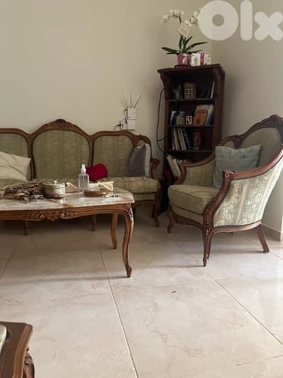 one big sofa one small sofa dor sale