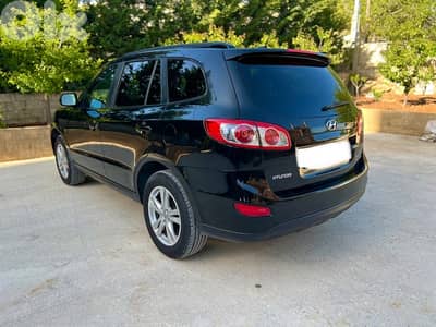 Hyundai Santa Fe 2011