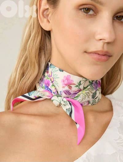 New Fashionable Woman Floral Printing Multi-Functional Silk Scarf