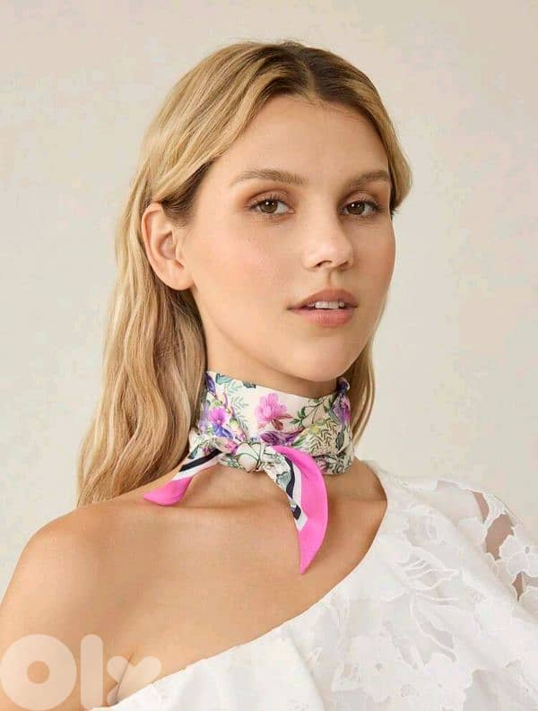 New Fashionable Woman Floral Printing Multi-Functional Silk Scarf 4