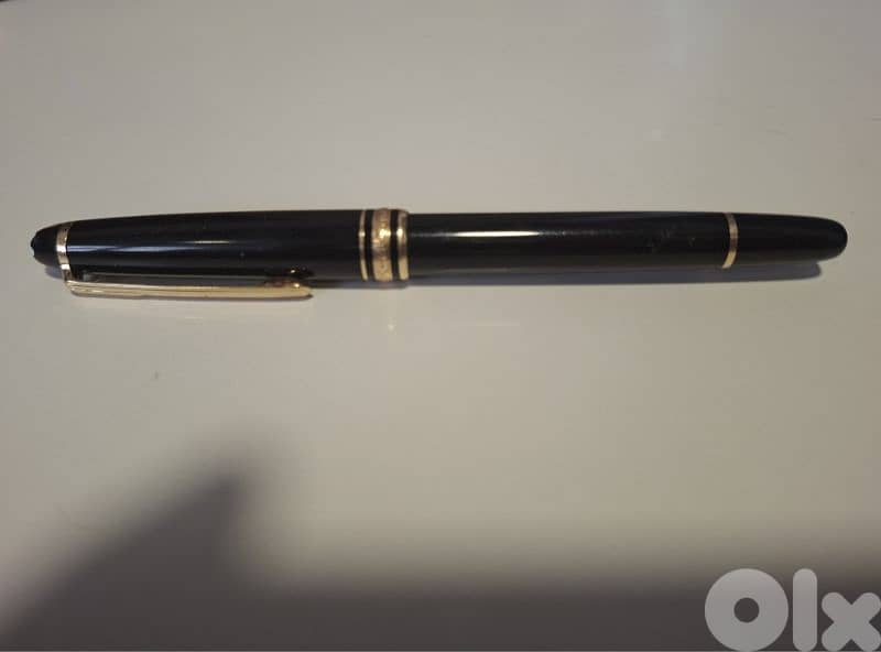 Mont Blanc ballpoint pen 1