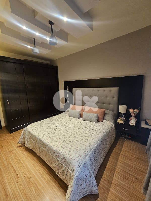 Master bedroom 4