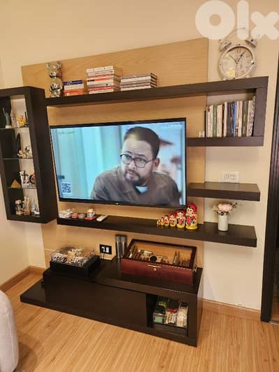 Tv unit
