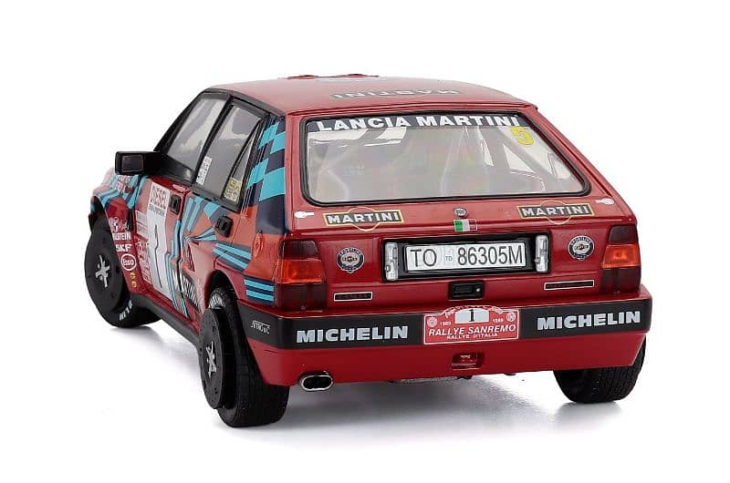 Lancia Delta HF Integrale (Rally Sanremo 1989) diecast car model 1;18 2