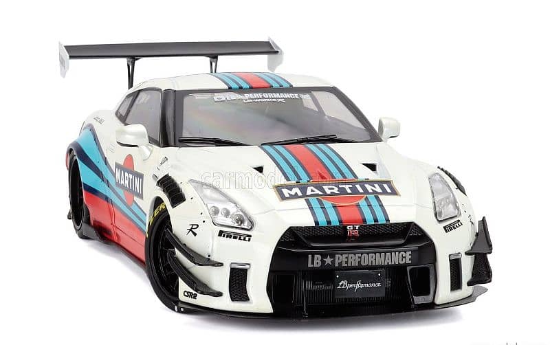Nissan GT-R (R35)Martini Racing LB Works diecast car model 1;18 3