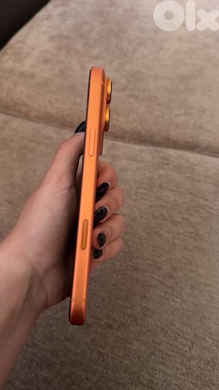 17 pro max orange sim 2