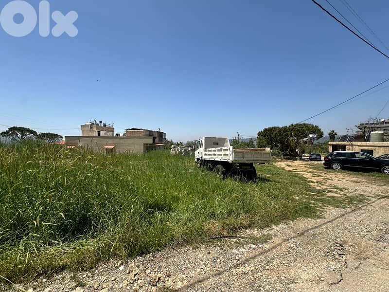 1130m land zone 25/50 three floor building Qobeih Hammana RasMetn 1