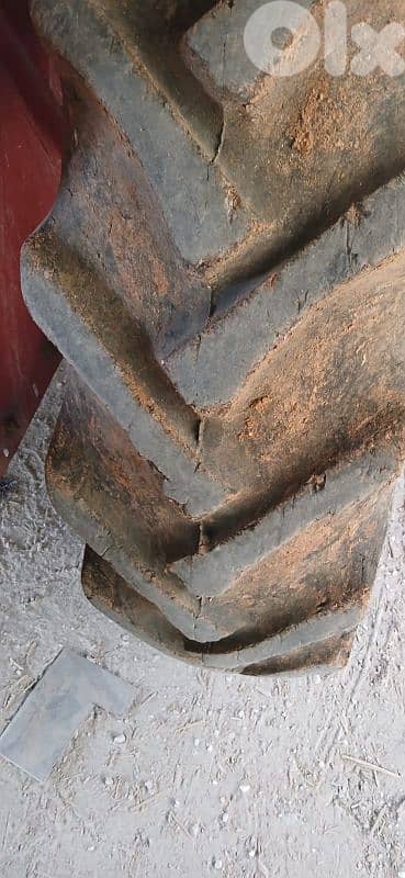 عجلات 32  massey ferguson 2
