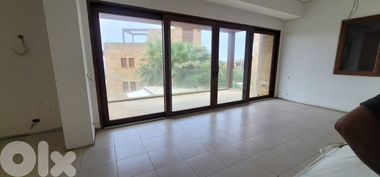 L18847 Apartment For Sale in A High-End Project in Byblos, Jbeil 4