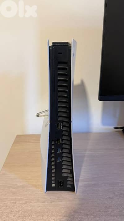 PS5 Slim Disc Edition European Version 1TB  super clean used like new