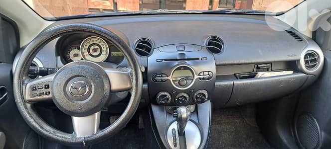 Mazda 2 2010